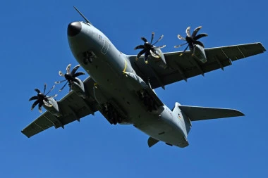 UZBUNA NA NEMAČKOM NEBU IZNAD BALTIKA: Opažen ruski avion IL-20M, hitno reagovala LUFTVAFE!