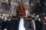 ZORICA MARKOVIĆ ISPRATILA BIVŠEG SUPRUGA NA VEČNI POČINAK: Dirljiv govor na sahrani Brace Zatezala!