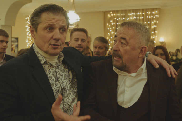 Nebojša Dugalić i Mima Karadžić u filmu "Jorgovani"