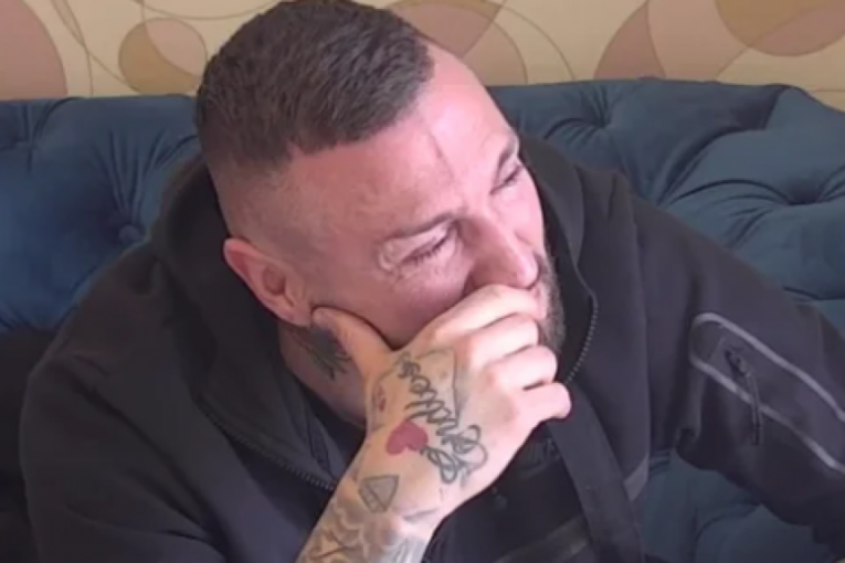 Nenad Aleksić Ša jeca zbog Mione