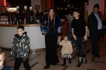 OVO SU DECA MIRKE VASILJEVIĆ: Glumica na premijeru filma o Duletu Saviću došla BEZ Vujadina! (FOTO)