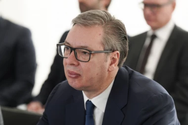 PREDSEDNIK VUČIĆ SE OBRAĆA JAVNOSTI U PETAK U 13 ČASOVA!