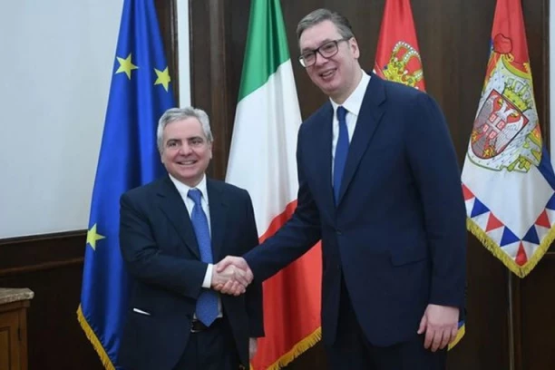 VUČIĆ SA PREDSTAVNICIMA ITALIJANSKE RAZVOJNE BANKE I AMBASADOROM GORIJEM: "Odličan sastanak, razgovarali smo o saradnji"! (FOTO)