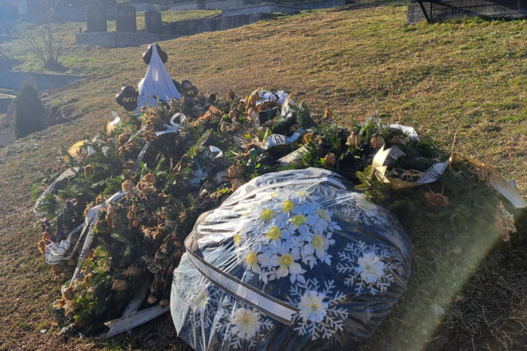 Grob Mihaila Januševića izopšten na groblju