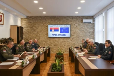 VUČIĆ, MOJSILOVIĆ I VUČEVIĆ DOČEKALI BRIGERA: Predsedavajući Vojnom komitetu Evropske unije u poseti Srbiji (FOTO)