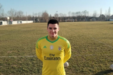 KONKURENCIJA NA PROLEĆE ĆE BITI "PAKLENA": Dva mlada i talentovana golmana stigla su u Kucuru!