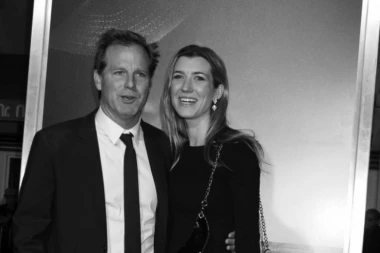 UBILA SE ŽENA POZNATOG PRODUCENTA: Telo pronađano u bazenu hotela!