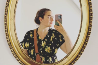 BOSANSKA UČITELJICA ELDINA ČETIRI GODINE NIJE ČUPALA OBRVE I BRKOVE: Kada se okrene, ljudi se PRENERAZE OD PRIZORA (FOTO)