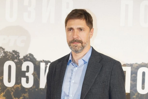 NEBOJŠA MILOVANOVIĆ KAO BALKANSKI HAMLET: Greh, erotika, strast i krv u predstavi "Knjaz"