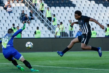 POJAČANJA SE REĐAJU KAO NA TRACI: Iskustvo će biti ključno u borbi za šampionski pehar - provereni igrač se vratio u nekadašnji klub!