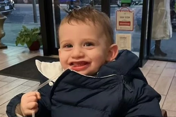 OVO JE DEČAK KOJI JE POGINUO ZBOG EKSPLOZIJE RADIJATORA! Očajni otac traži odgovornost za smrt svog anđela