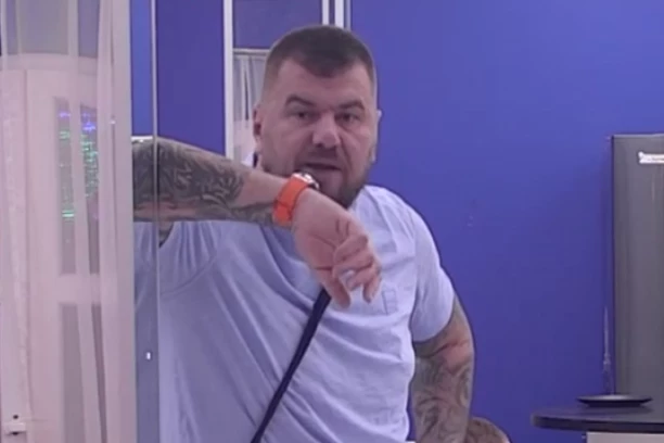 JANJUŠ UPUTIO JEZIVE REČI ŽENI: Saznao sve šta se dešava NAPOLJU van Elite, pa doživeo NERVNI SLOM!