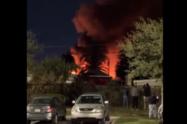 SRUŠIO SE AVION NA FLORIDI! Pilot i dve osobe TRAGIČNO nastradali, svedok opisao TRENUTAK UŽASA kom je prisustvovao! (VIDEO)