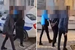 NEDELJU ĆE PROVESTI U PRITVORU: Ovako je priveden muškarac koji je nelegalno delio film o Džeju po internetu (VIDEO)