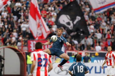 SVE JE PODREĐENO ŠAMPIONSKOJ TITULI: Lider angažovao proverenog krilnog napadača - iza njega je bogato nternacionalno iskustvo!