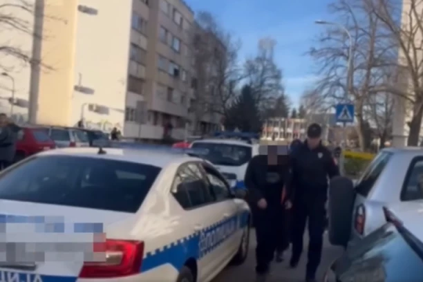 DVOJE PRIVEDENO NAKON PRONALASKA LEŠA U STANU U BANJALUCI! Muškarac imao ubodnu ranu! (VIDEO)