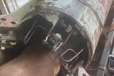 SLEDILI SU SE OD STRAHA: Policajci u garaži preminulog penzionera pronašli STARU RAKETU, a onda su se sablaznili saznanjem ZA ŠTA JE SLUŽILA