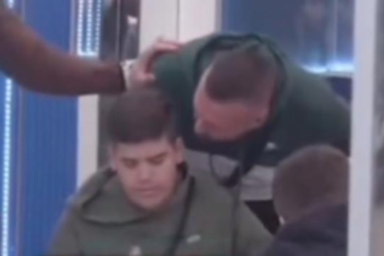 Ša i Uroš svadja Elita