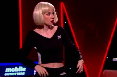 HAOS U PROGRAMU UŽIVO! Dvojnica Jovane Jeremić ULETELA na Pink, krenula da PRETI: Gasi kamere! (FOTO)