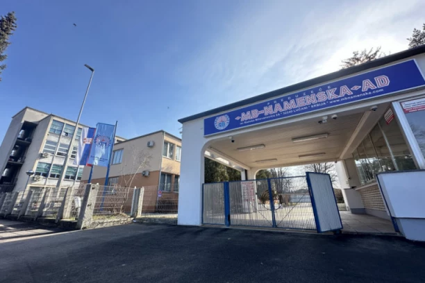 PRESA MU PRIKLEŠTILA ŠAKU! Oglasila se fabrika iz Lučana nakon stravične nesreće u kojoj je povređen mladić