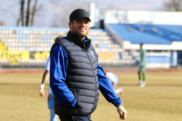 LALATOVIĆ NIJE DOZVOLIO DA MU SE GREŠKE PONOVE: Nakon sjajne partije protiv novosadske "stare dame", Kabel se isprsio i pred superligašem sa severa Srbije! (FOTO GALERIJA)