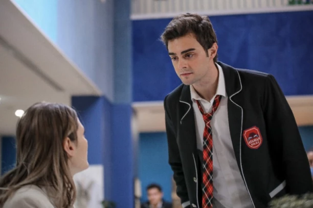 HRABRI OMER IZ HIT SERIJE “SVE ZA MOJU PORODICU” OSVAJA SVET: Ukoliko imate jasan cilj, sve je u životu MOGUĆE  - previranje bola i sreće ojačava svest!