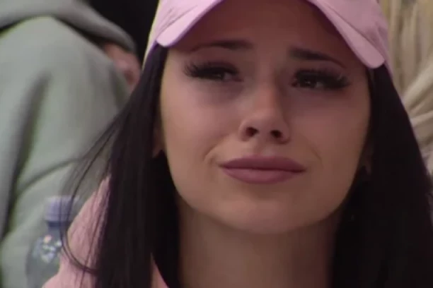 BIVŠI DEČKO MILICE VESELINOVIĆ ULAZI U "ELITU 9": Razvezao jezik o njoj, hoće da OSVOJI Staniju Dobrojević! (VIDEO)