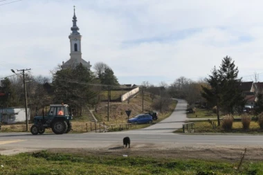 "SAMO NAJSTARIJA ĆERKICA ZNA DA JELENE VIŠE NEMA, KUĆOM ODJEKUJE MAMA, MAMA" Novi detalji jezive tragedije u Dolovu