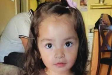 STRAVIČAN ZLOČIN! Majka uhapšena zbog ubistva Mije: Kćerkicu zadavila, pa je danima vozila u automobilu!