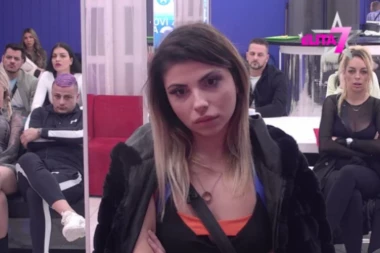 OVAJ POZNATI GLUMAC JE U SRODSTVU SA ANĐELOM ŠPARAVALO: Procurila ŠOK INFORMACIJA, njegove replike svi obožavaju!