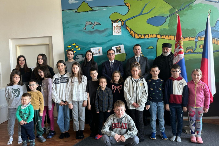 Đorđe Milićević otvorio Srpsku dopunsku školu u Pragu