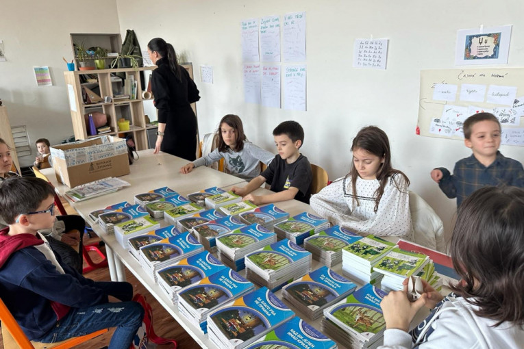 Đorđe Milićević svečano je danas u Pragu otvorio Srpsku dopunsku školu "Jelena Anžujska" u Pragu