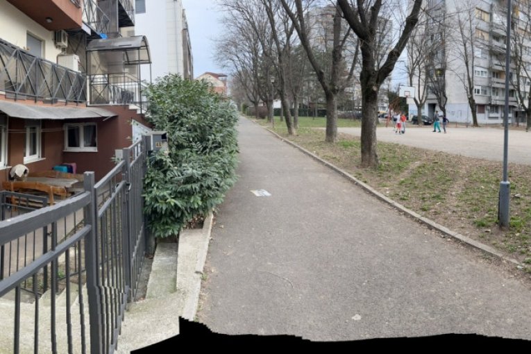 Zgrada u kojoj su stanovi braće Panić za kojima  je raspisana potraga zbog optužbi da su organizovali prostituciju