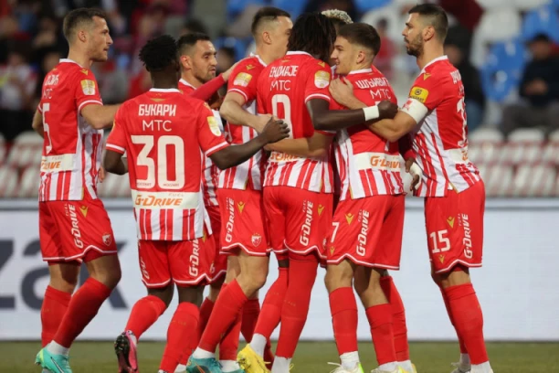 VEĆ SE POZDRAVIO SA SAIGRAČIMA! Evo kako je Zvezdi PROPAO transfer oko dovođenja NAPADAČA!