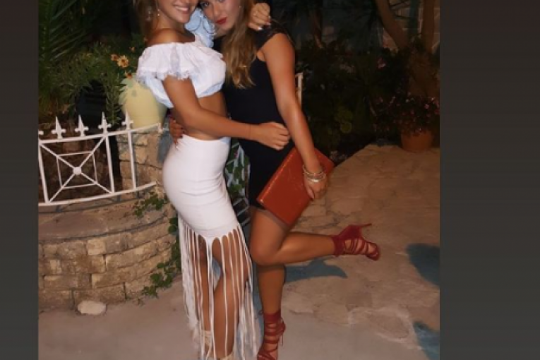 Teodori snajka čestitala rođendan