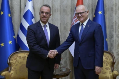 VESIĆ NAJAVLJUJE VELIKE PROMENE:  Uskoro integrisana putarina sa Grčkom!