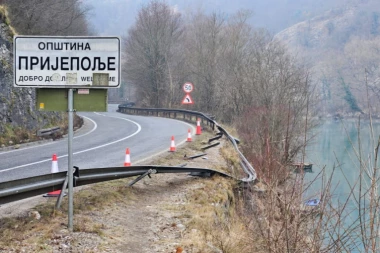 HOROR! Mladić sleteo autom u reku Lim - Pogledajte kako je izgledalo POTRESNO IZVLAČENJE KOLA SA TELOM IZ REKE (VIDEO)