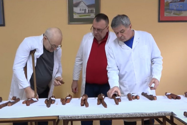 Stručnjaci za kobasice izneli delikatese za goste 