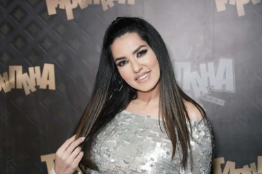 SVEKRVA JOJ BRANI DA SE UDA ZA NJENOG SINA! Tanja Savić na mukama! Evo šta se dešava u vezi sa novim dečkom!