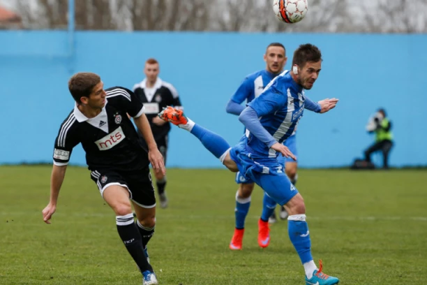 JOŠ UVEK NIJE VREME ZA PANZIJU: Fudbaler bogatog internacionalnog iskustva nastavlja svoju igračku odiseju - ovo je njegova naredna destinacija!