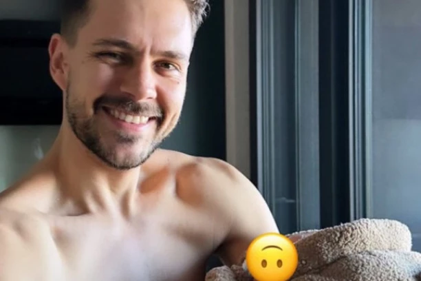 BIKOVIĆ U ŠETNJI SA SINOM! Glumac stavio kačket i tamne naočare, a jedan DETALJ posebno privlači pažnju! (FOTO)