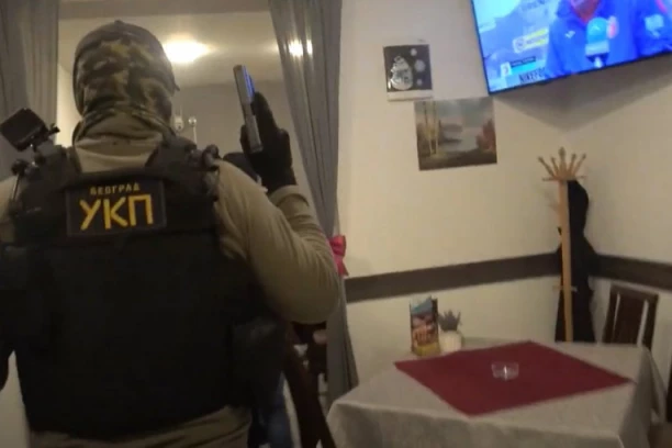 OVO SU UHAPŠENI ZA KRAĐU KRIPTOVALUTA IZ BEOGRADA I PANČEVA!  Opljačkan muškarac je KINESKI DRŽAVLJANIN!