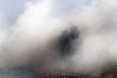 UZBUNA U BUKUREŠTU! Desestine đaka zavšilo u bolnici: Napali drugara, on uzvartio bacanjem opasne materije nasred škole!