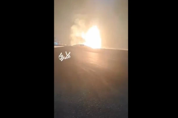 BLJESAK SE VIDEO 60 KM DALEKO: Stravična eksplozija na gasovodu, ekipe specijalaca na terenu (VIDEO)