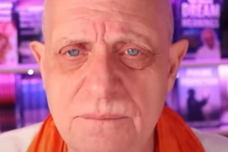 RUSIJA I KINA ĆE SE UJEDINITI, NAĆI ĆE SE LEK ZA RAK, A OVAJ VLADAR ĆE UMRETI: "Novi" Nostradamus predvideo smrt kraljice i Bregzit, a sada je otkrio šta VIDI za 2024. godinu!