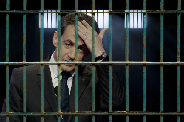 SARKOZI U ZATVORU STRAHUJE OD TROVANJA: Čisti ćeliju sam, odbija hranu, jede samo jednu namirnicu - "Ne zna ni jaje da skuva" (VIDEO)