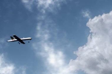 ''PIRANA'' IZ RUSIJE PROŽDRALA ''ABRAMSA'': Sve gori na ukrajinskom ratištu, dron razneo tenk vredan 10. miliona dolara! (VIDEO)