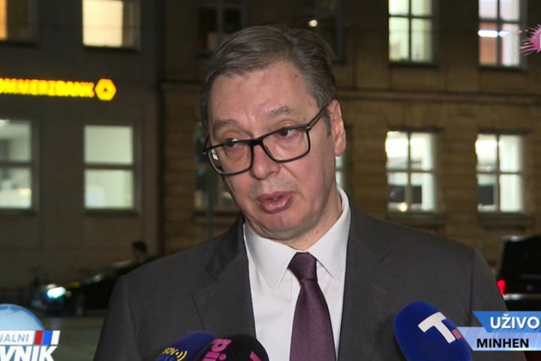 "SVAKO DANAS IMA UVID U BIRAČKI SPISAK" Vučić o delu opozicije:Konačno su priznali da ne mogu da me pobede!