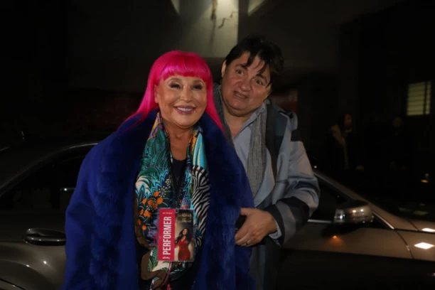 DOŠLA SAM DA VRATIM DUG: Zorica Brunclik večeras IZLAZI NA BINU sa Draganom Mirković! (VIDEO)