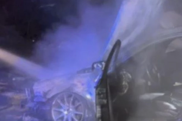 HOROR NA AUTO-PUTU BEOGRAD-NIŠ! Zapaljeno vozilo blokiralo TUNEL